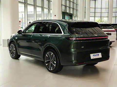 2025�� Pro ���ܻ��°�