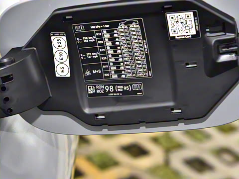 2025 Ŀ AMG CLE 53 4MATIC+ ܳ