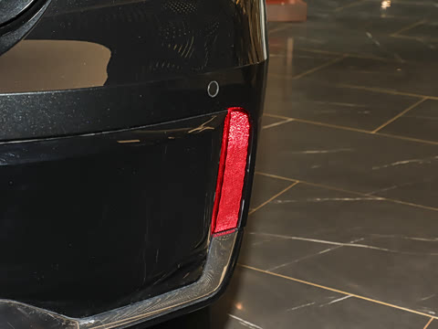 2026�� 740Li ������ M�˶���װ