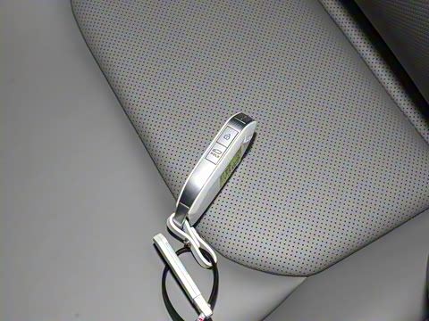 2025�� 720 Light