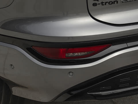 2026�� quattro Ǭ���Ǽݰ�