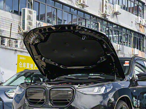 2025�� M50 xDrive