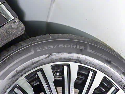 2026 DM-i 1.5T 218KM Խ