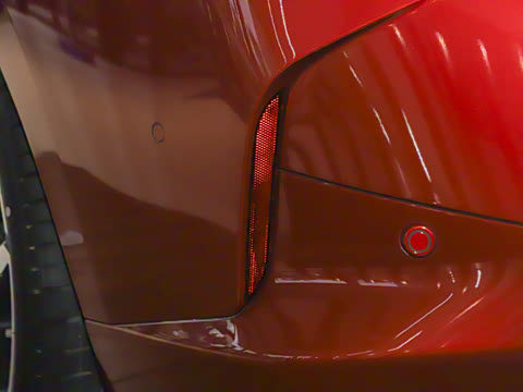 2025�� 225i M�˶���ҹ��װ