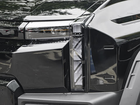 2025�� 215Զ�а�