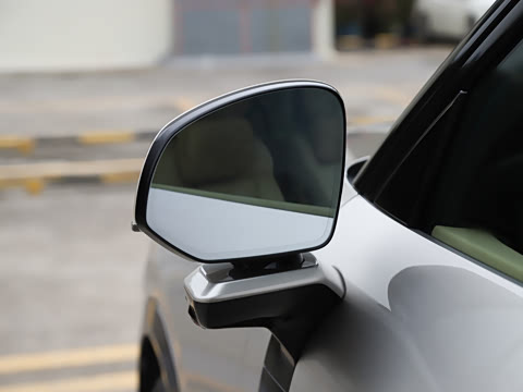 2026�� 2.0T Ultra 5��