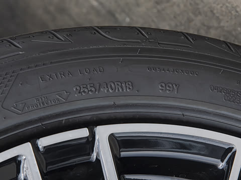 2026�� C 260 L �˶��ر��