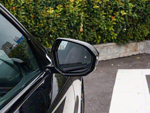 2026�� 530Li ������ M�˶���װ