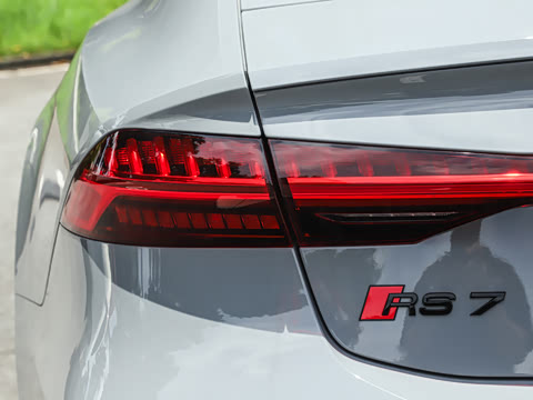 2025�� RS 7 4.0T Sportback performance