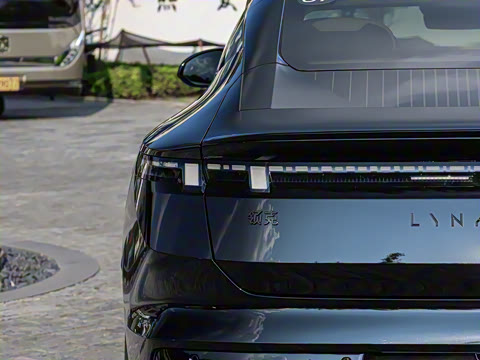 2025�� 240����Ultra