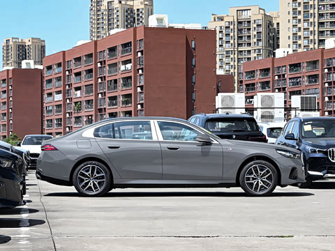 2026�� eDrive 35L M�˶���װ