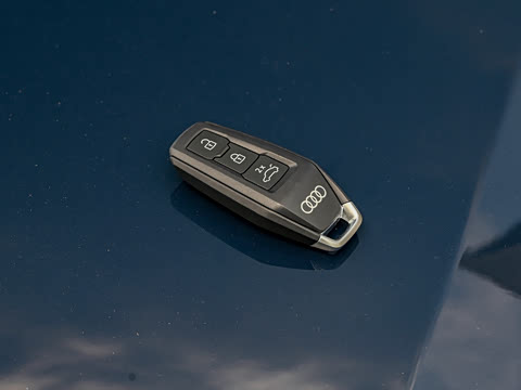 2026�� 2.0T quattro ������	