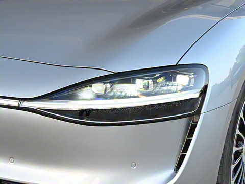 2025�� ���� Ultra��������