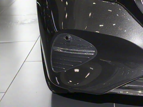 2025�� �Ŀ� E 300 L ������