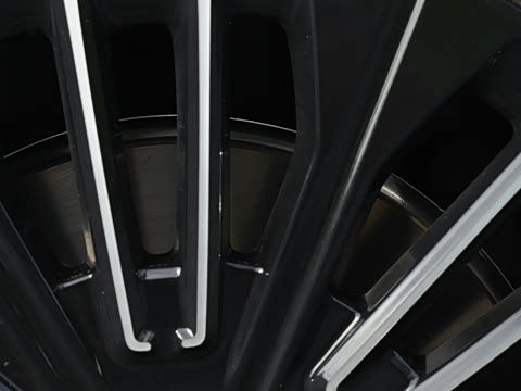 2025�� 240����Ultra