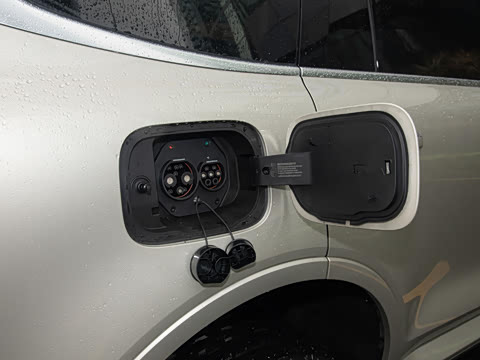 2026�� Hi4-T ������