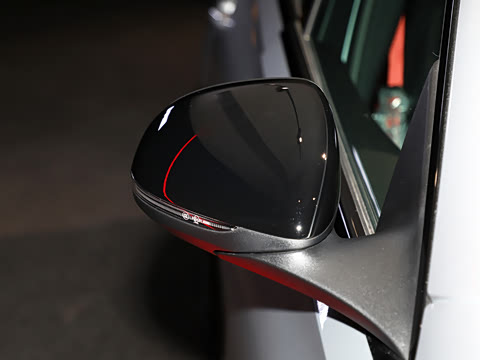 2026�� AMG C 43 4MATIC