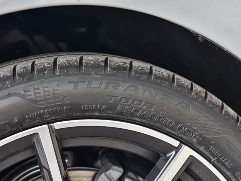 2026�� 325Li M�˶���װ