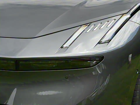 2025�� 240����Ultra