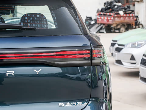 2027�� 2.0T ˫������������