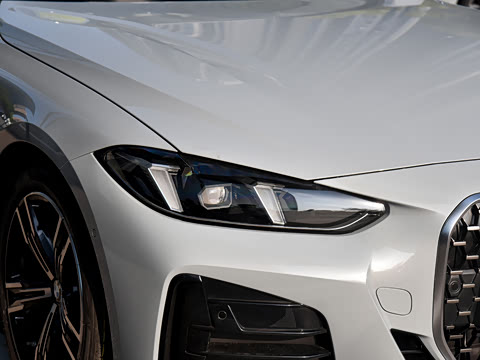 2026�� 425i M�˶���װ