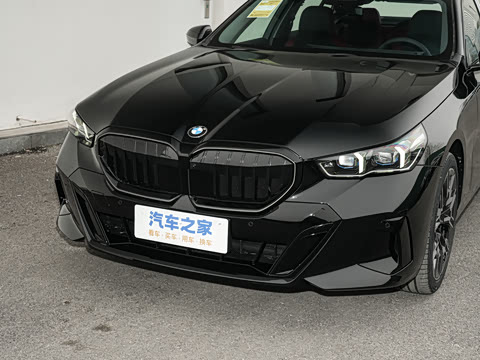 2026�� �Ŀ� 530Li ������ M�˶���װ