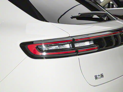 2025�� ����   Ultra ������