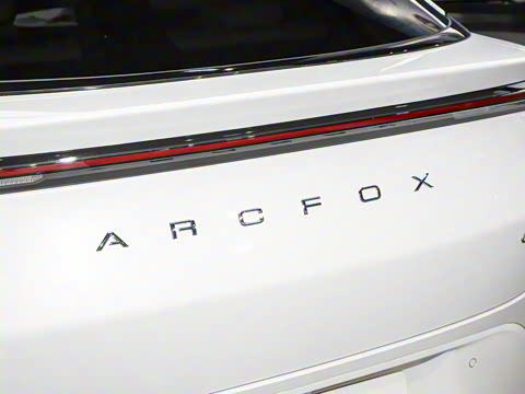 2025�� 735MAX 175kW