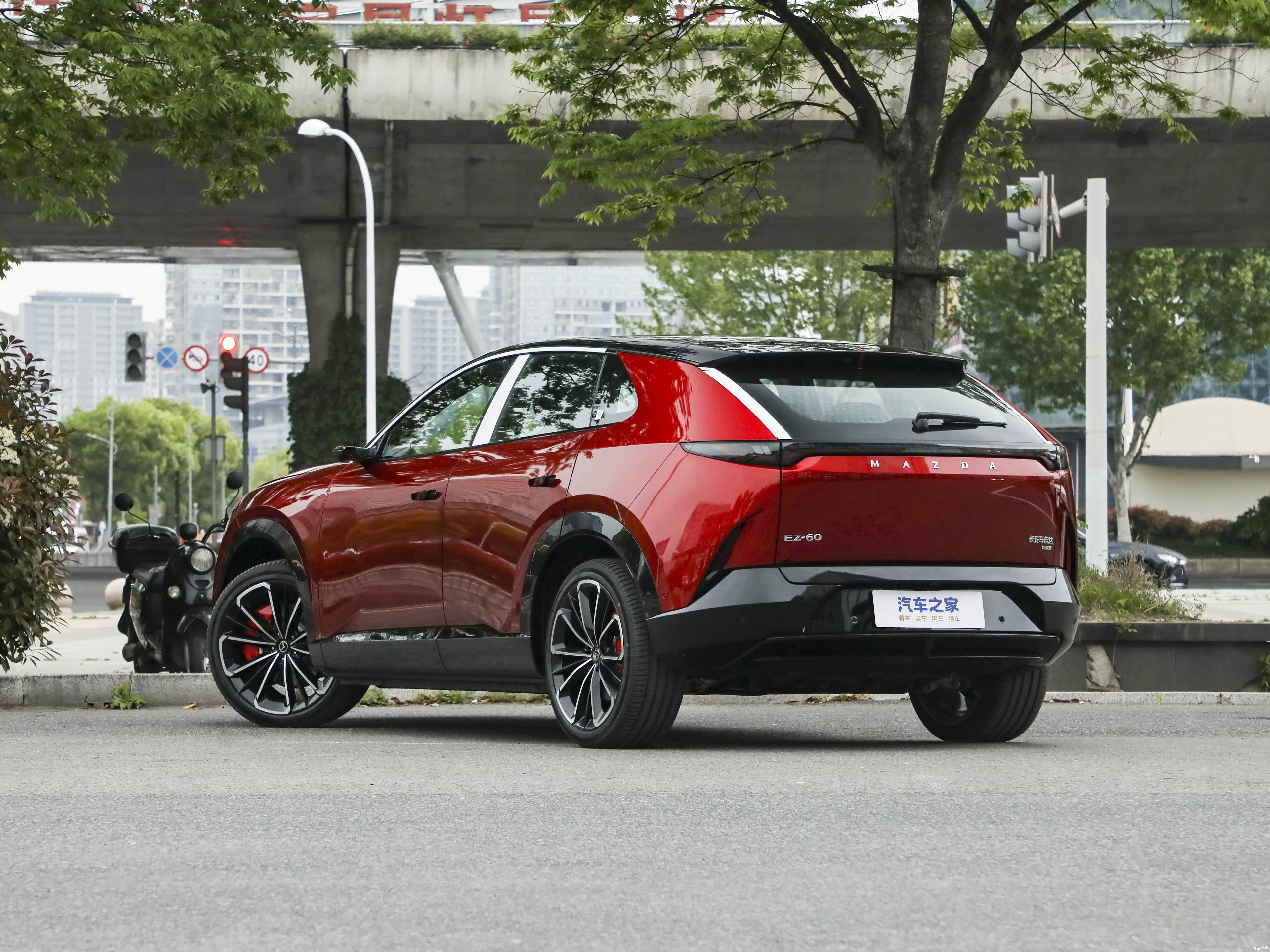 Mazda EZ-60, миниатюра 5
