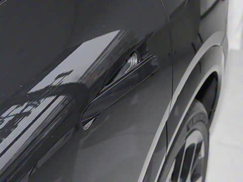 2026�� ���� 702 Max �콢��