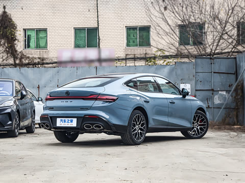 2026�� 2.0T 405 AT������