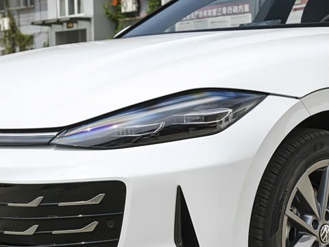 2026�� ���L 300TSI �趯��