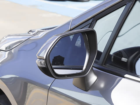 2026�� 1.8L ˫�� ��Ӣ��