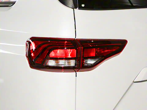 2025�� 2.0L �ֶ���������� 9��