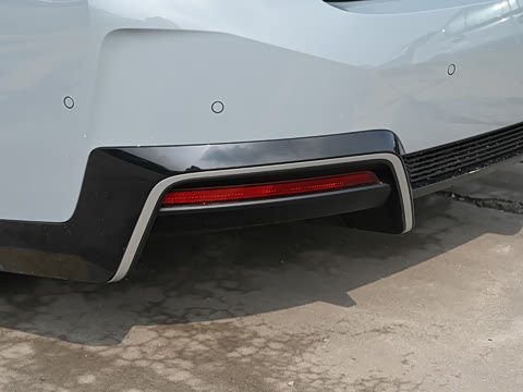 2026�� �Ŀ� eDrive 35 L