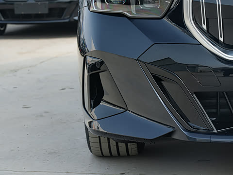 2026�� �Ŀ� 530Li ������ M�˶���װ