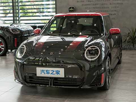 2026�� JOHN COOPER WORKS