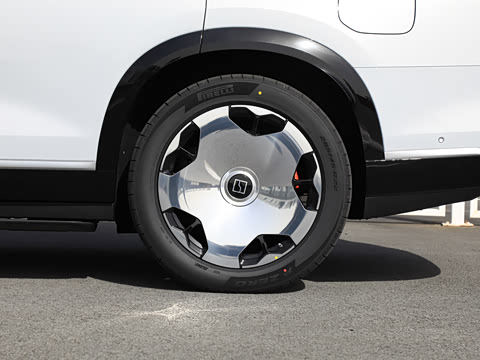 2025�� Hyper�� 70kWh