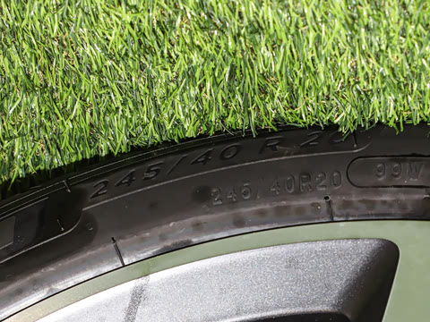 2025�� �ھ������ 100kWh Touring