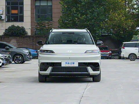 2025�� ����TECH�� 64.2kWh