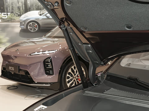 2025�� 102kWh ��ƽ���ر��