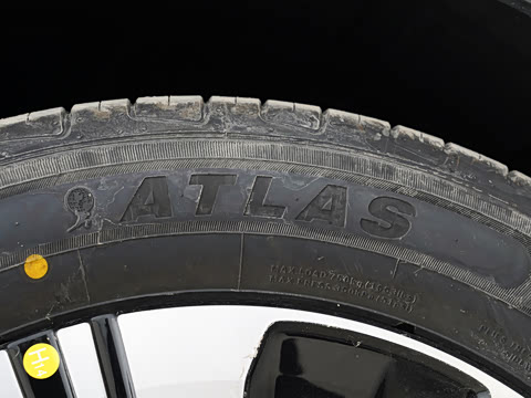 2026�� EM-i 235km ̽��+��