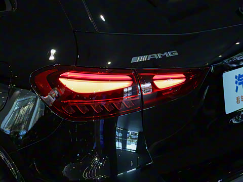 2025�� AMG GLA 35 4MATIC