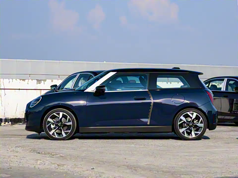 2024�� 452km COOPER SE ������