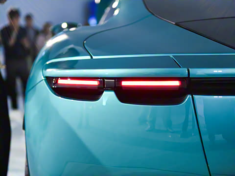 2026�� 3.9T V8 ��׼��