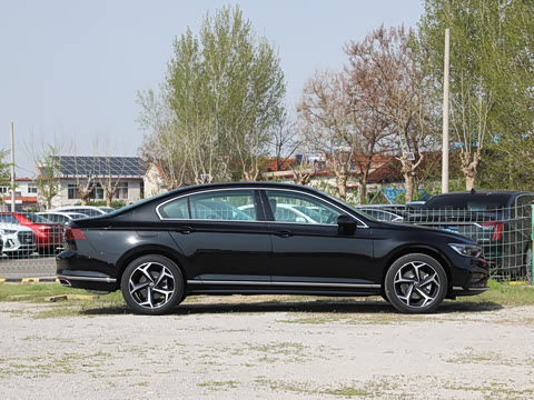 2026�� 3000������ѡ�� 330TSI DSG��Ӣ��
