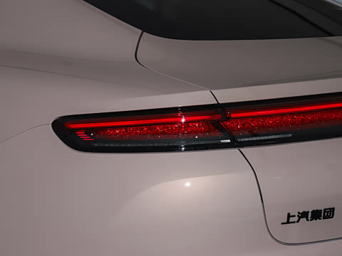 2026�� Max