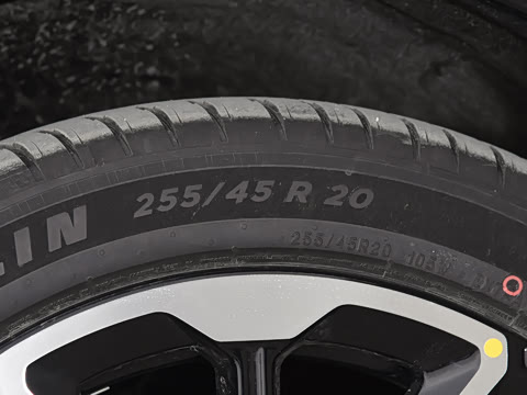 2026�� ���� 1704 Max �Ƽ���