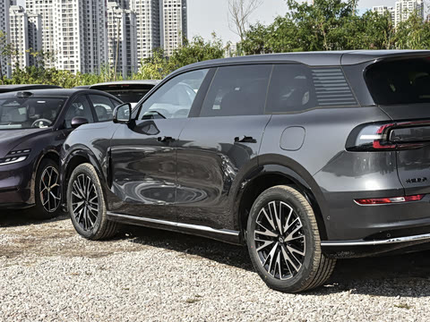 2025�� 215����������