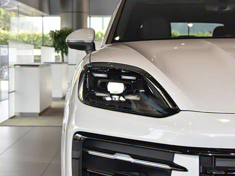 2026�� Cayenne Coup�� 3.0T